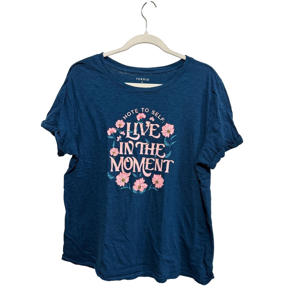 Torrid Womens Relaxed Fit Live In The Moment Floral Graphic Tee Navy Blue 0 L/XL